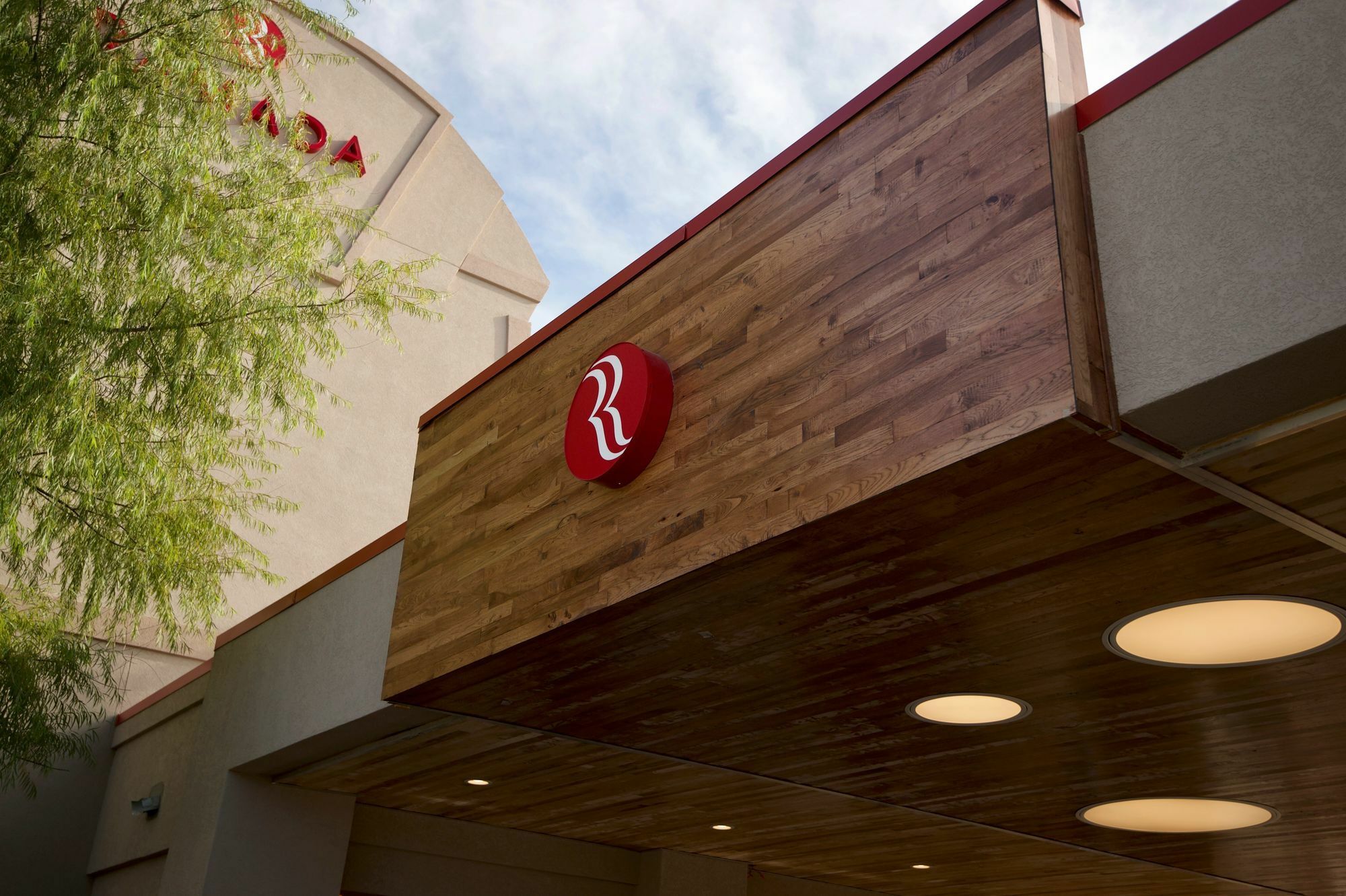 Ramada By Wyndham Austin South Hotell Eksteriør bilde